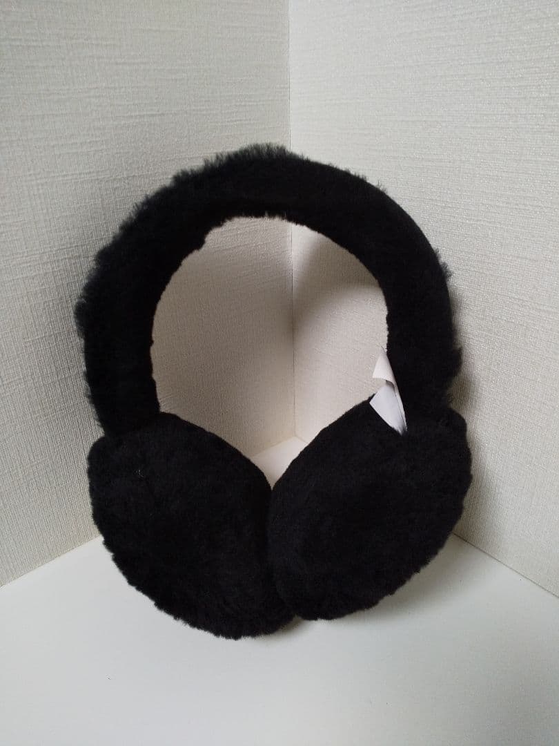 UGG イヤーマフ黒　イヤーマフラー　アグ