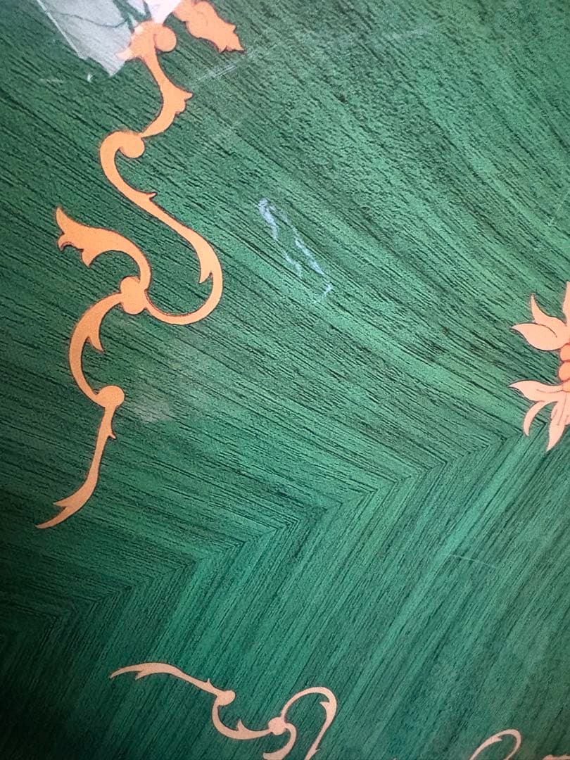 アンティーク　イタリア　象嵌　緑色の花模様八角形テーブル