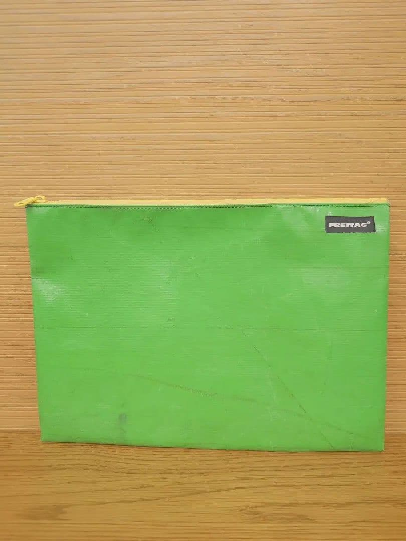 FREITAG クラッチバッグ 緑色