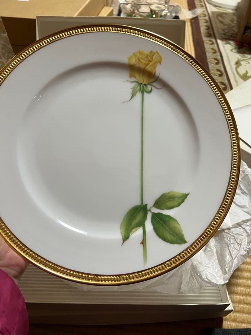 大倉陶園　一本のバラ　大皿