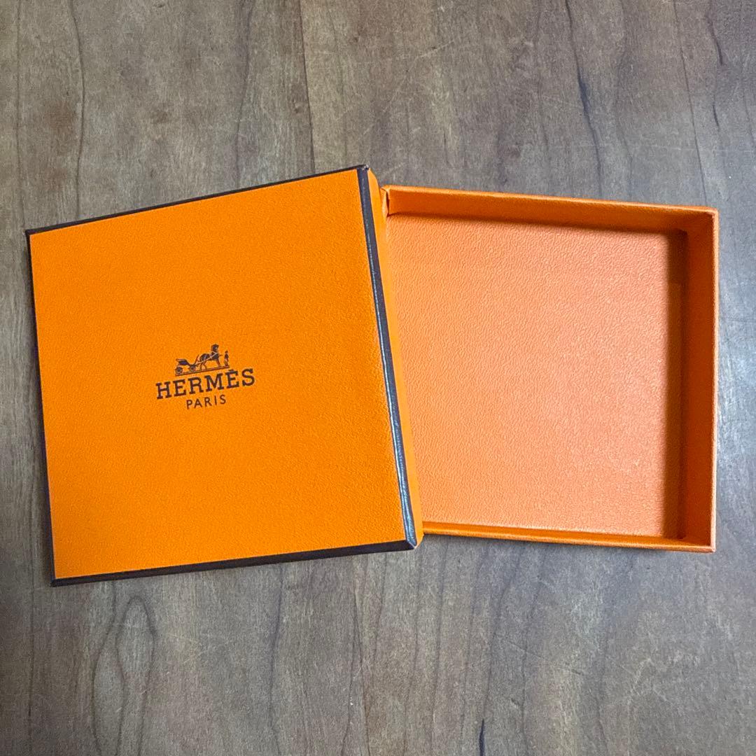HERMES エルメス レザーブレスレット 編み込み ブルー 箱付き