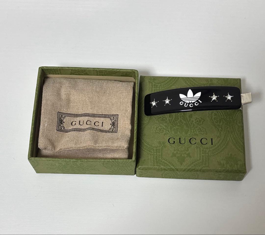 adidas GUCCIヘアクリップ