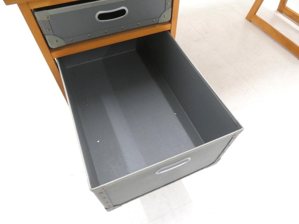 展示品　サザビー　作業台　デスク　店舗什器　デスク　机　片袖机