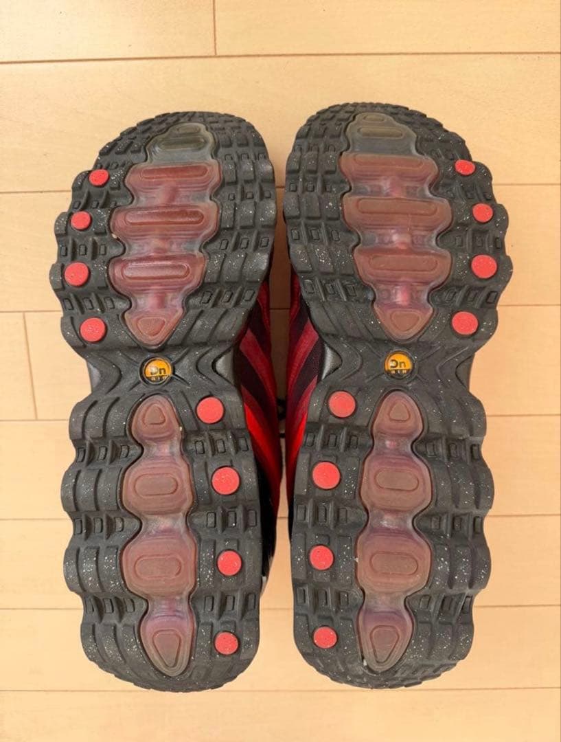 Nike Air Max Dn8 レッド/ブラック スニーカー