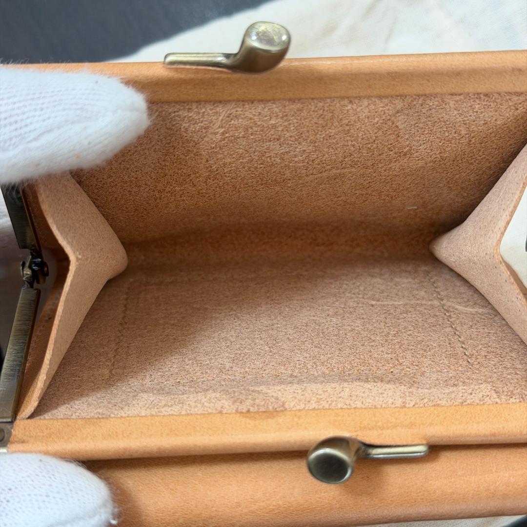 【新品未使用】イルビゾンテ 二つ折り がま口 財布 ヌメ ナチュラル