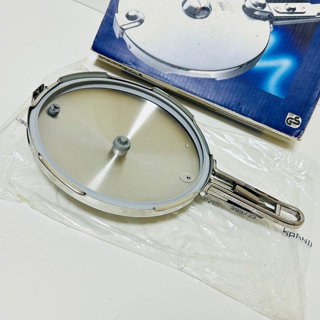 【ほぼ未使用】Tupperware PERFECT KITCHEN 圧力鍋 蓋