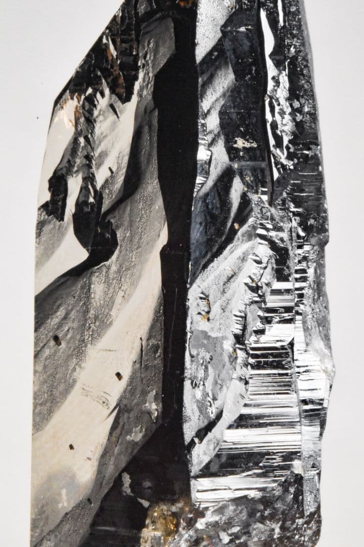 岐阜県中津川市蛭川田原産 スモーキークォーツ玉滴石付き