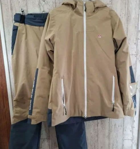 STREULER ベージュ スキーウェア