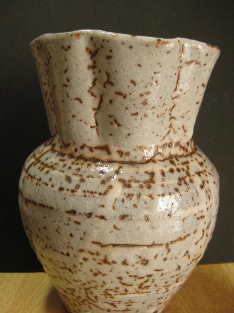 ひろ窯　藤井敬之・作　白釉志野焼花入　新品未使用