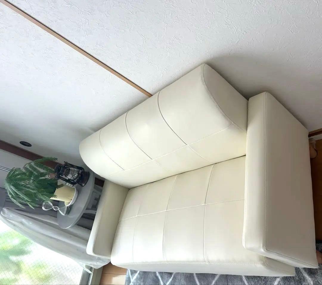 ホワイト合成皮革ソファ 113cm