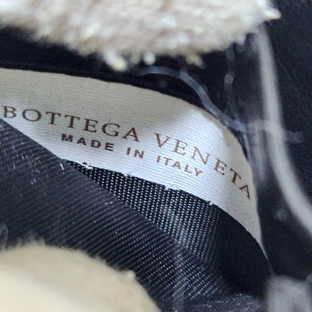 ✨ほぼ未使用　付属品完備✨ボッテガ　三つ折り　イントレチャート　レザー　ブラック