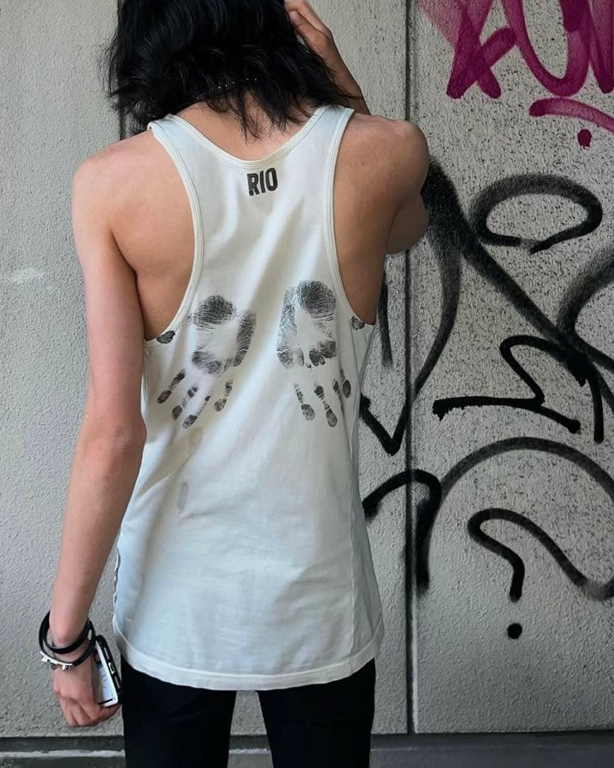 トップス LGB hand graphic tank top