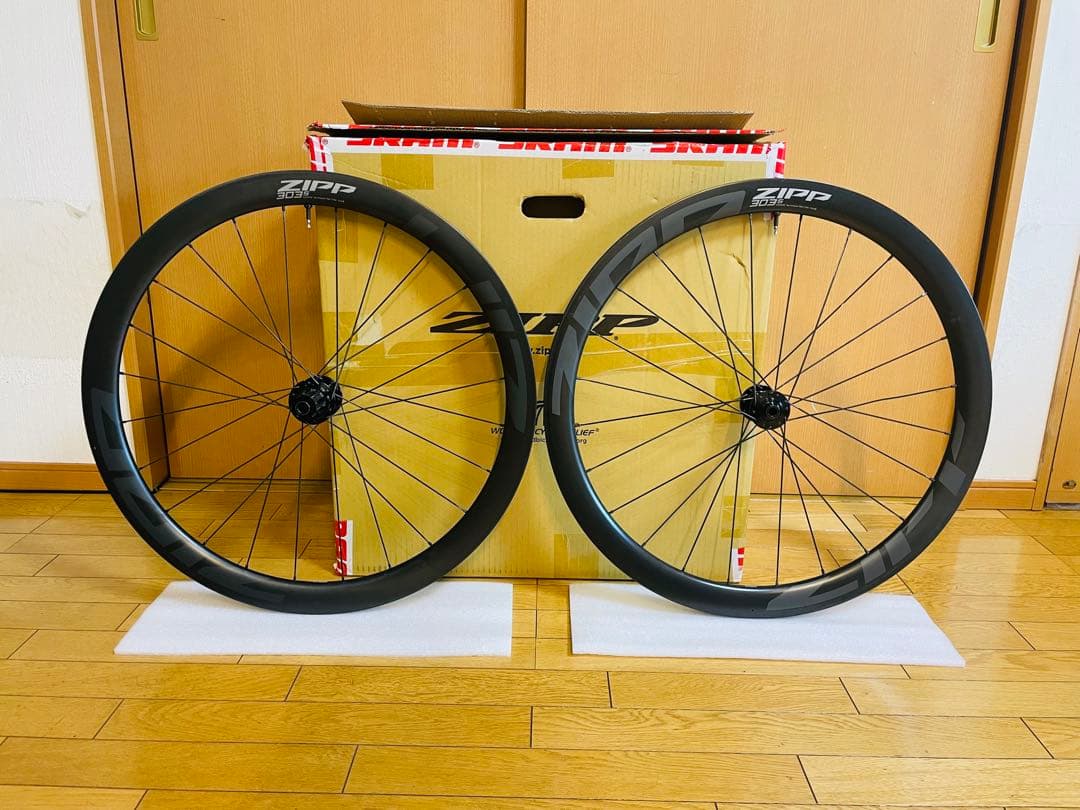 ZIPP 303S カーボンホイール 700C シマノフリー