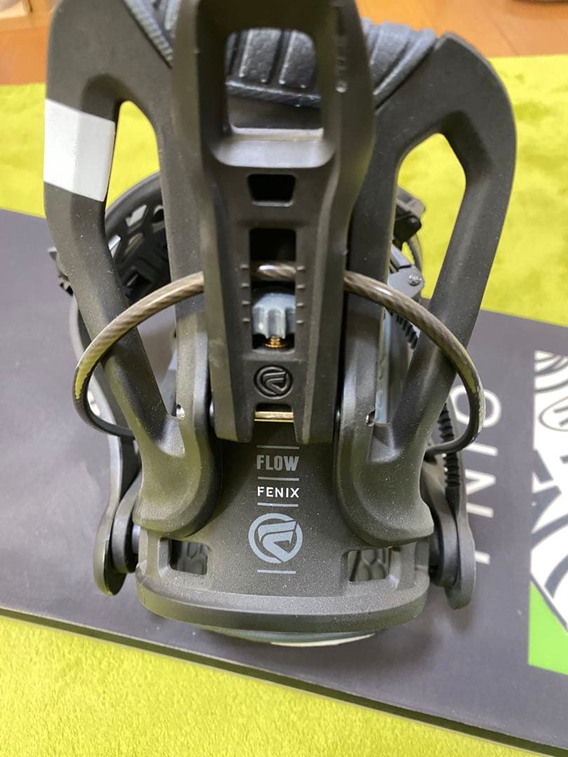 TNT FNTC スノーボード 147 FLOW ビンディング　グラトリ