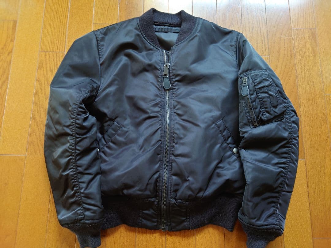 アヴィレックスMA-1 フライトジャケット