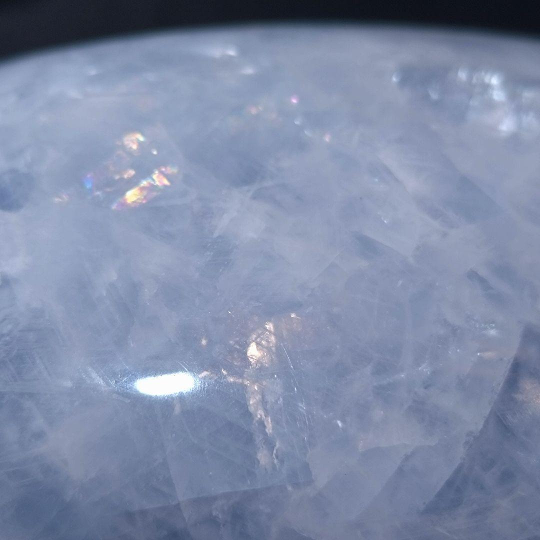 虹入【１，６ｋｇ】大迫力 セレスタイト　天青石　「休息・浄化・博愛」　置物　風水