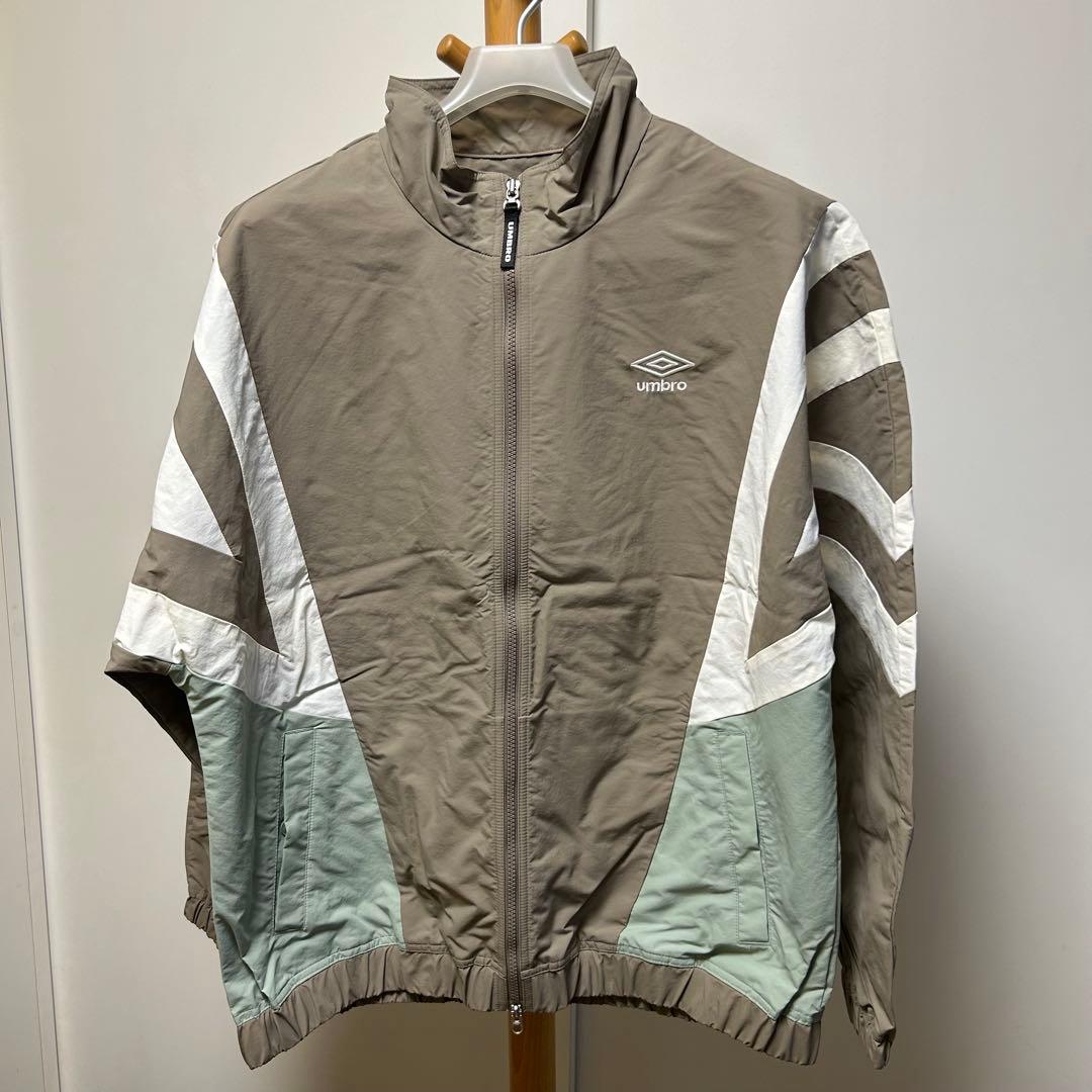 アンブロ ヘリテージ ウォームアップ ジャケット　ブラウン　XL