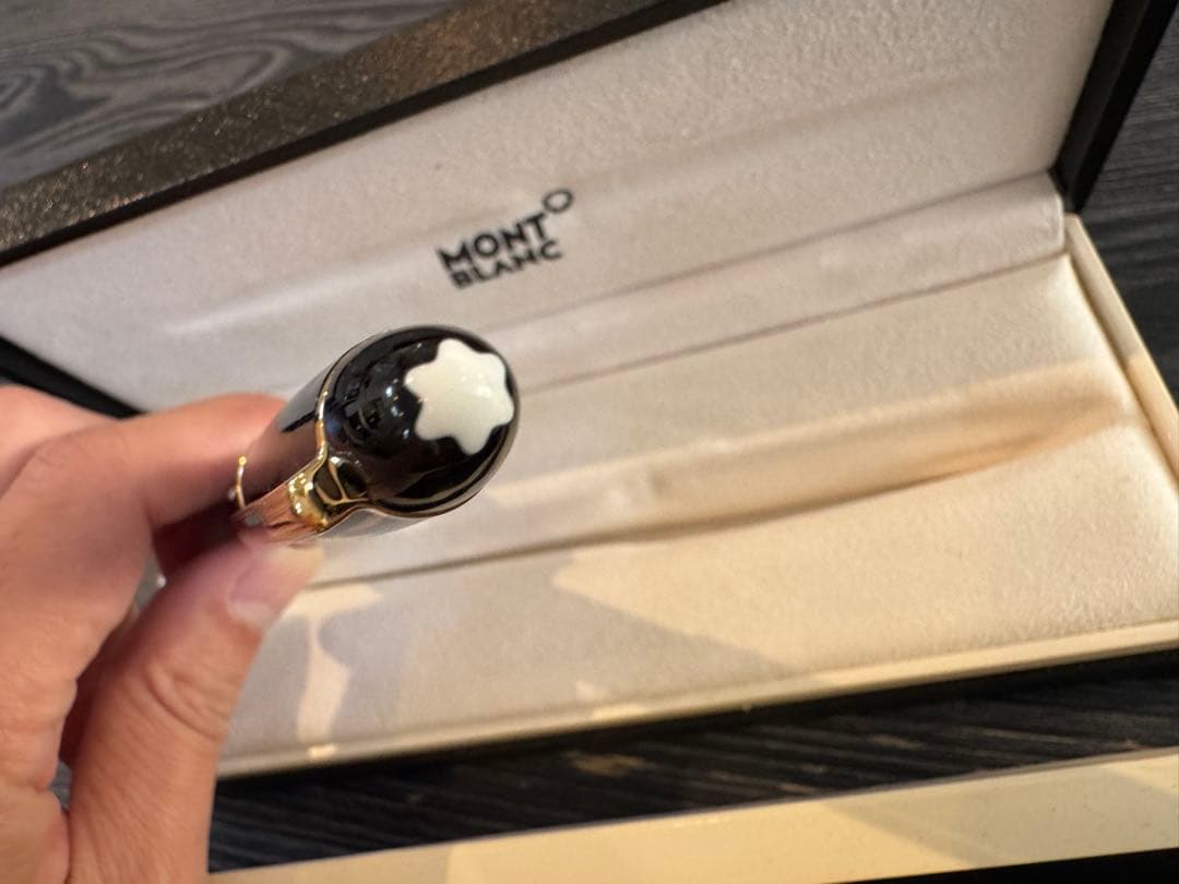 75000円以上！MONTBLANC ブラックボールペン 未使用品　#11402