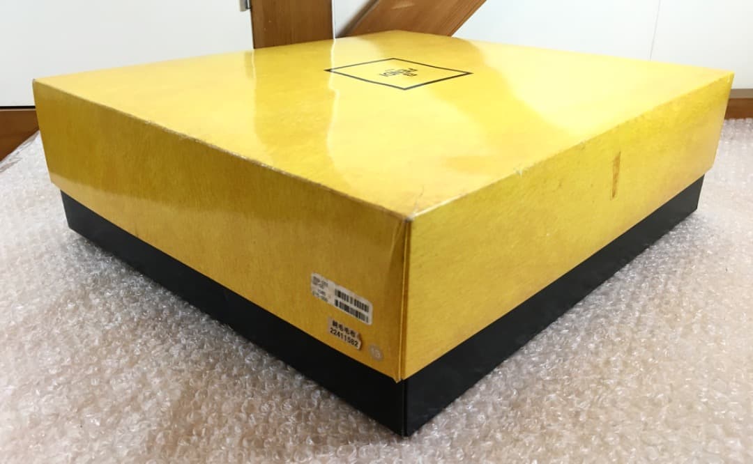 ○未使用 FENDI フェンディ 純毛毛布 150×210 ベージュ