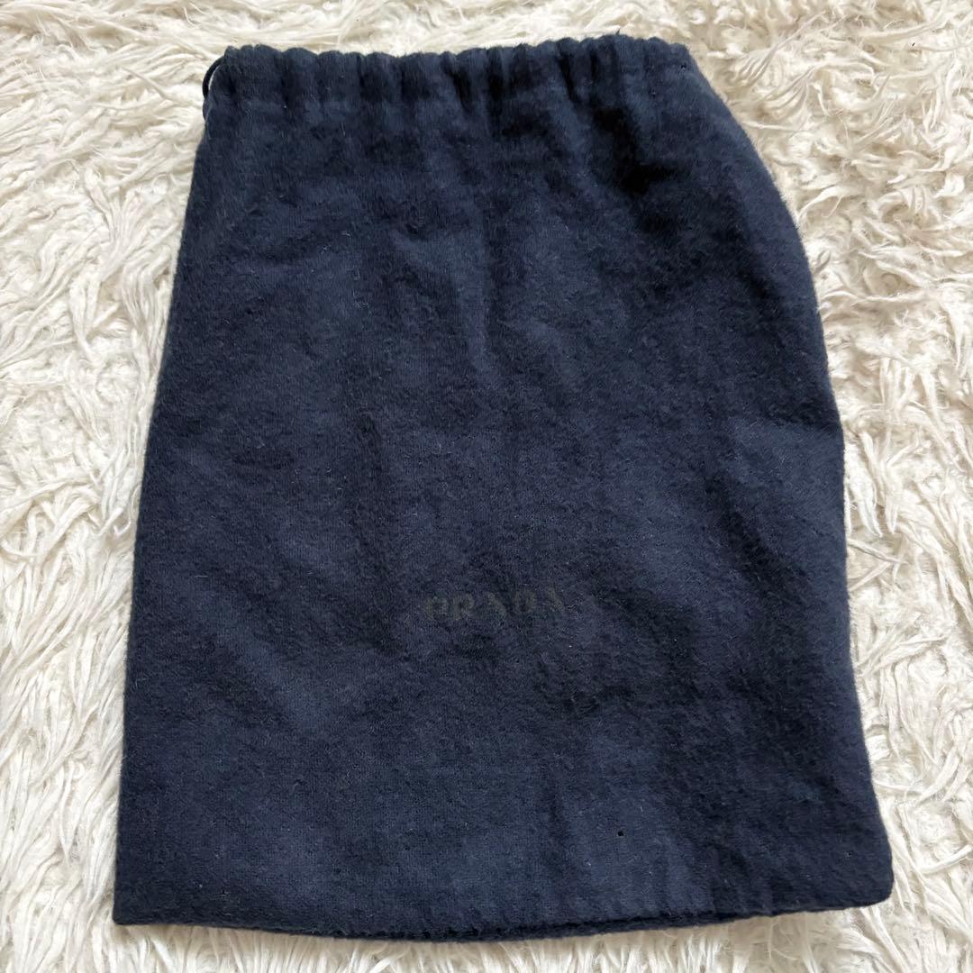 良品　PRADA プラダ　レザーベルト　機関車プレート　05379 黒　銀