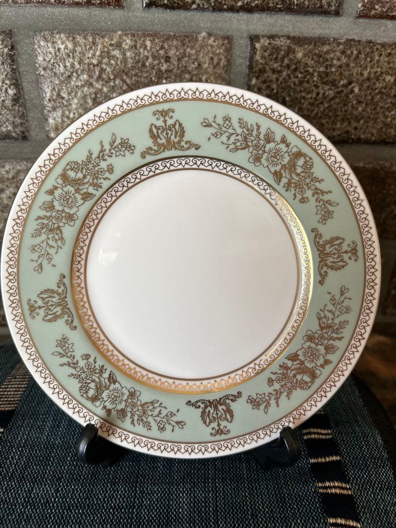 ウエッジウッドゼージグリーンケーキ皿6枚黒壺箱入り15.5cm