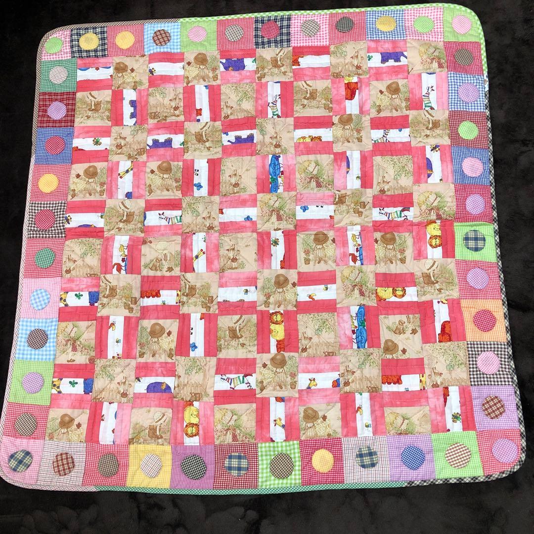 パッチワークキルト　タペストリー  プレイマット　ベビーキルト