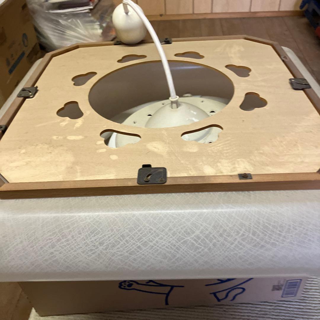 和風ペンダントライト　6〜8畳用 吊り下げ式　和室、和風　松飾り高額な品物