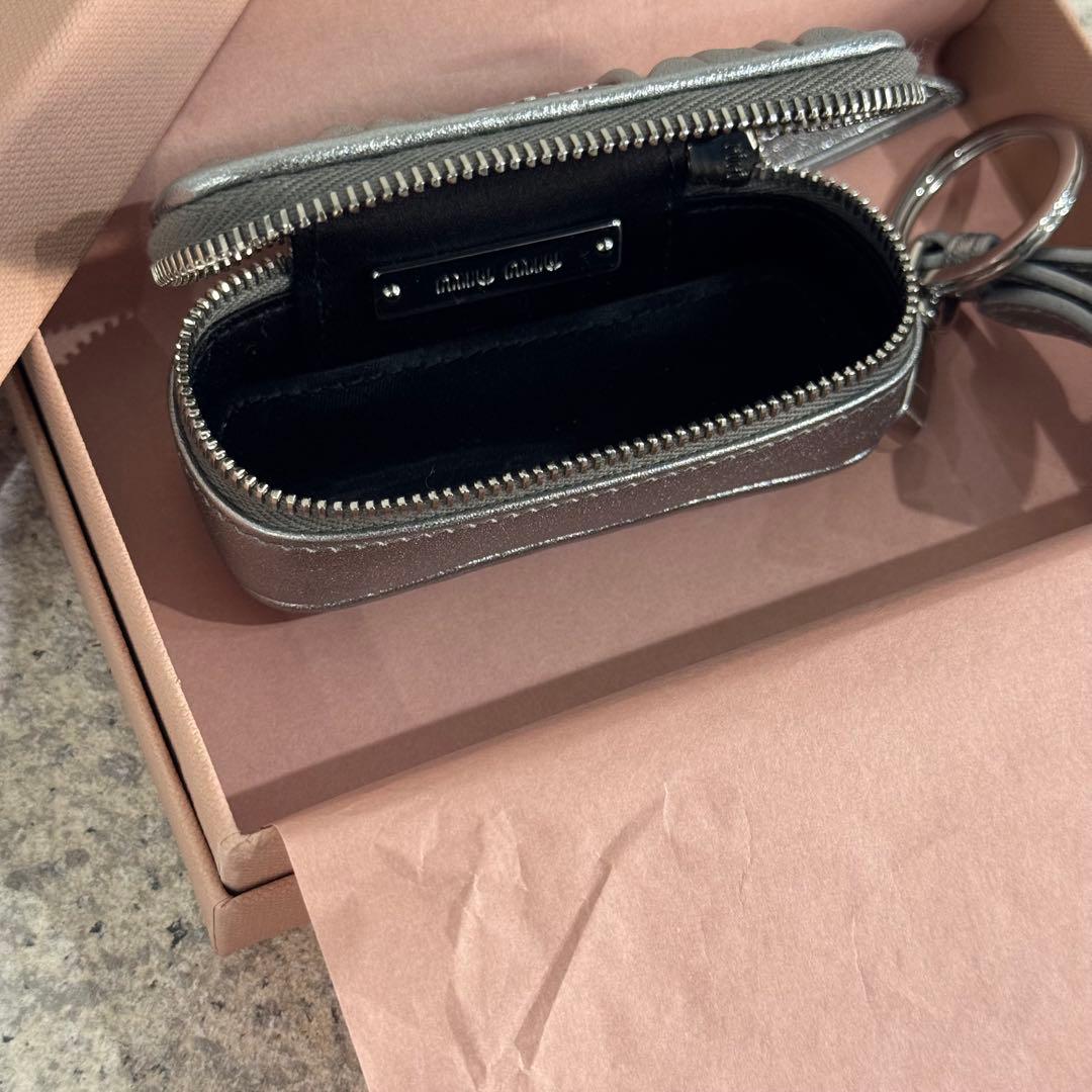 レア◎ミュウミュウ （MIUMIU） マテラッセ バッグチャーム リップケース