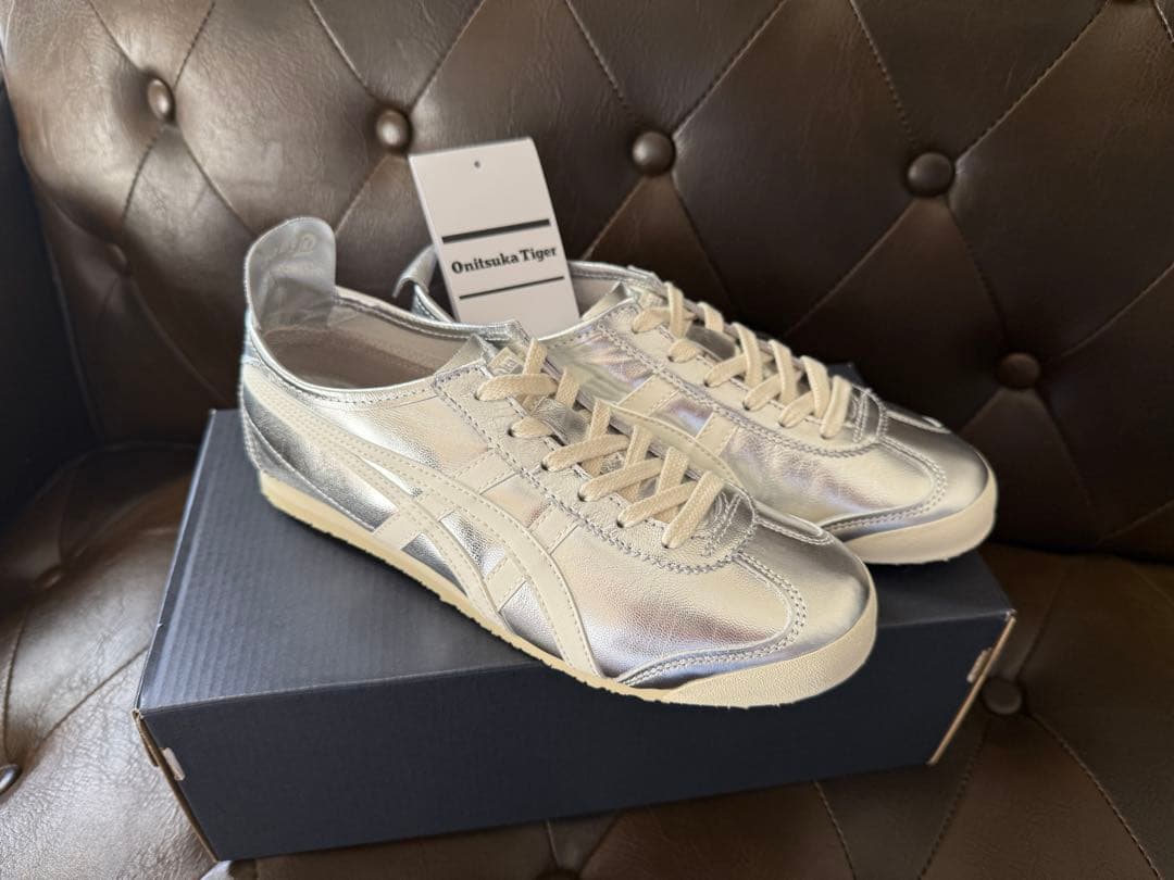 Onitsuka Tiger メタリックシルバー スニーカー24cm