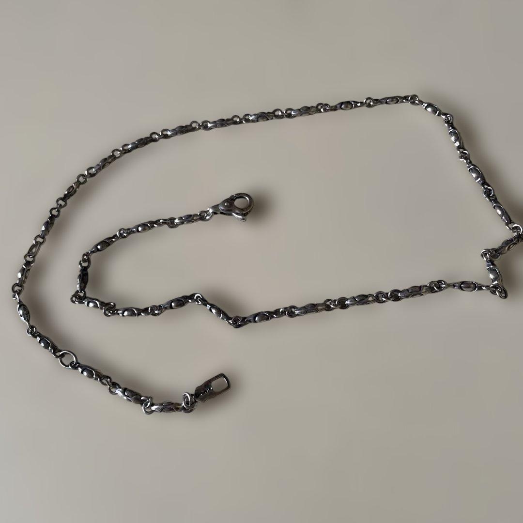 ライオンハートファングネックレス