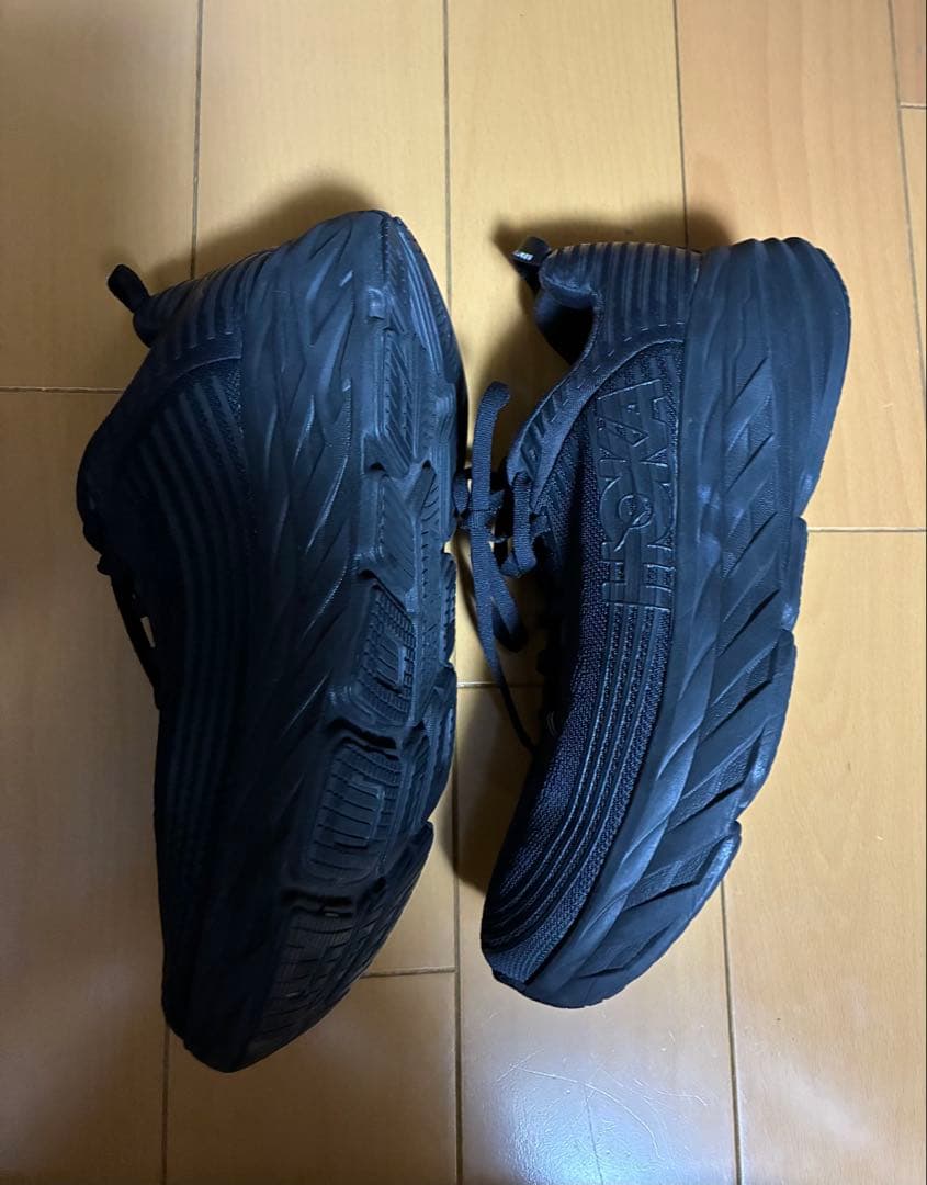 HOKA ONE ONE Bondi 6. 24.5 ブラック