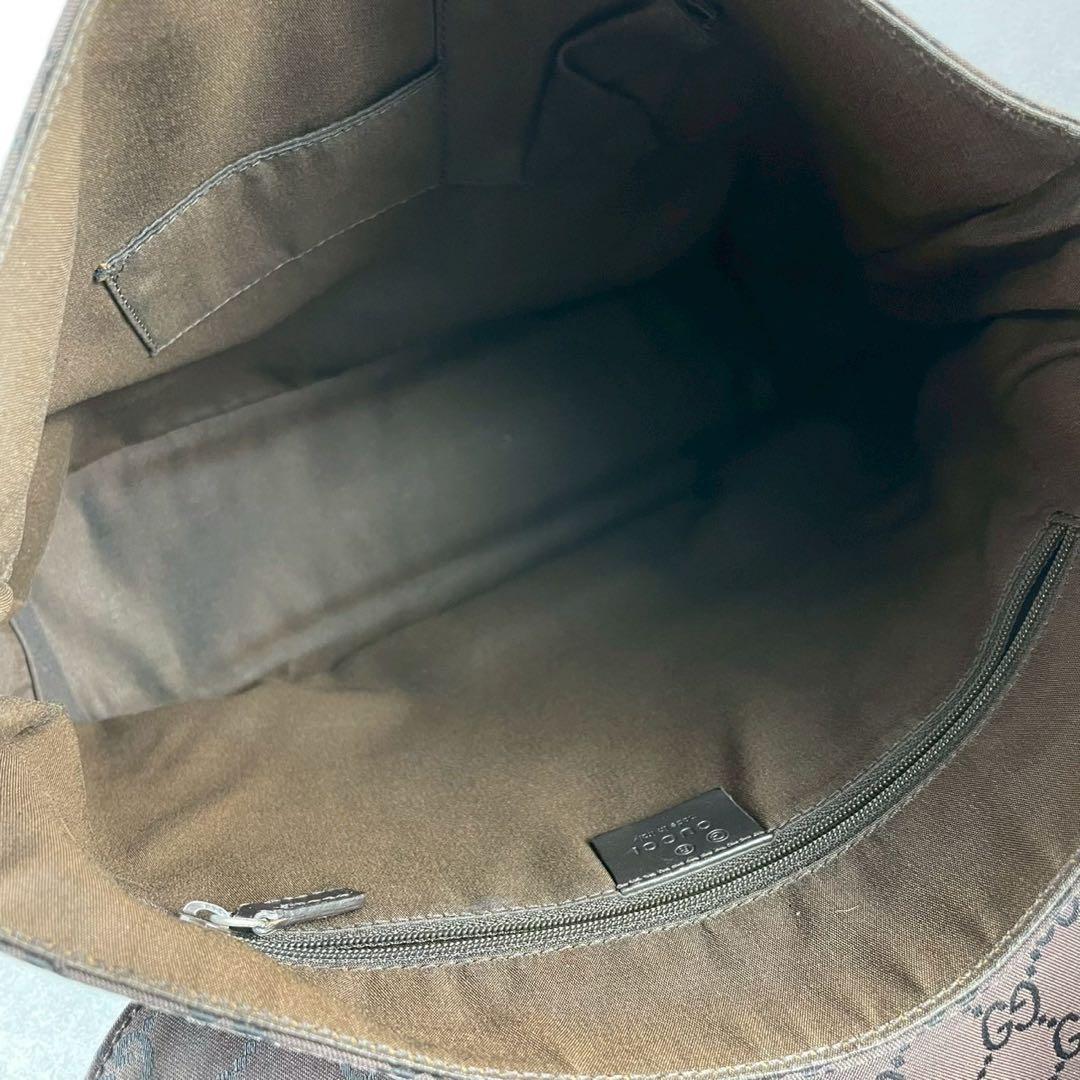 the WAWA様　GUCCI グッチ　メッセンジャーバッグ　GG