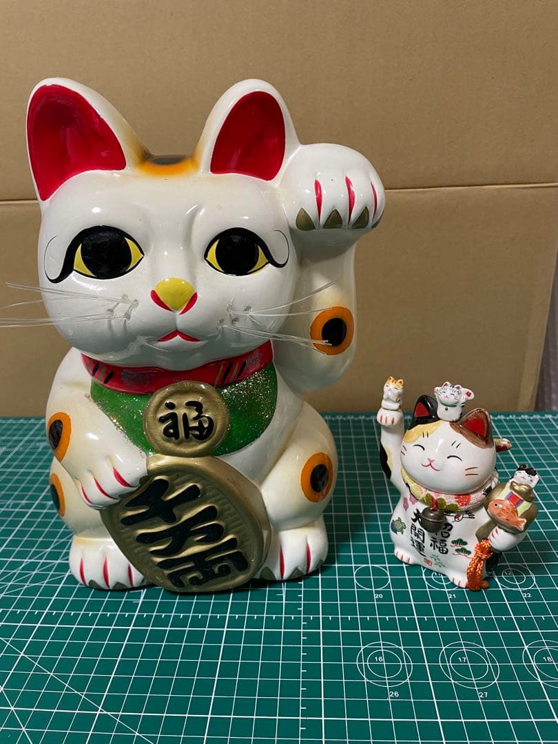 2体セット　招き猫　陶器製　昭和レトロ　大(貯金箱)