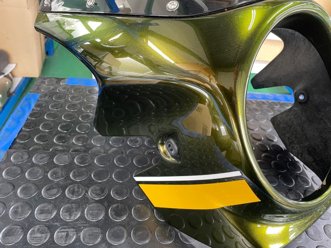 Z900RS　シックデザイン　ロードコメット　タイガー　ビキニカウル