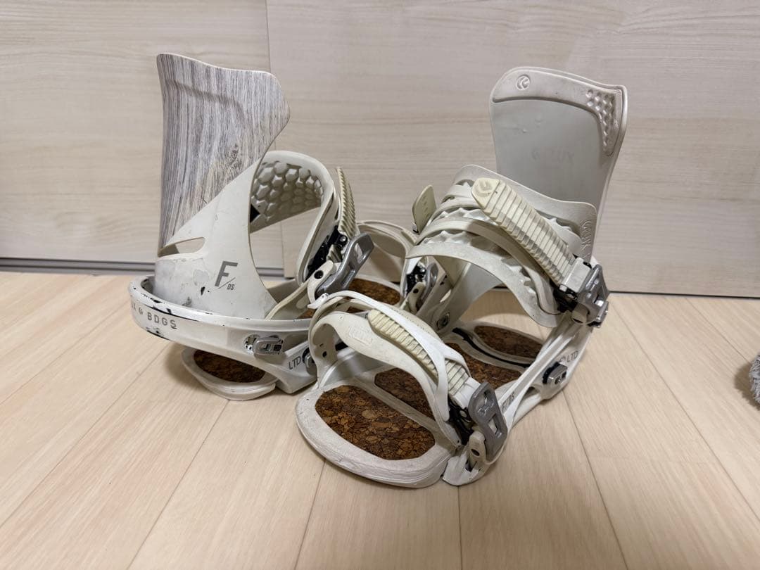 18-19 FLUX DS LTD WHITE WOOD 白木目 Mサイズ 中古