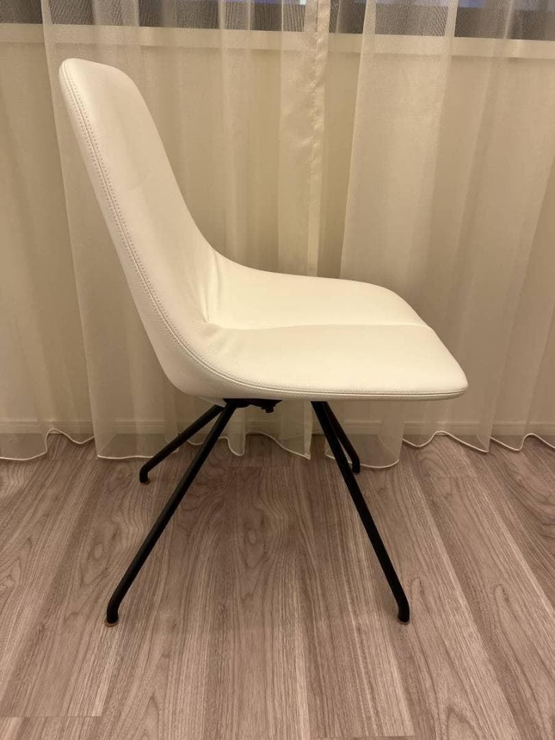 美品 Poltrona Frau ポルトローナフラウ DU30 チェア 30万