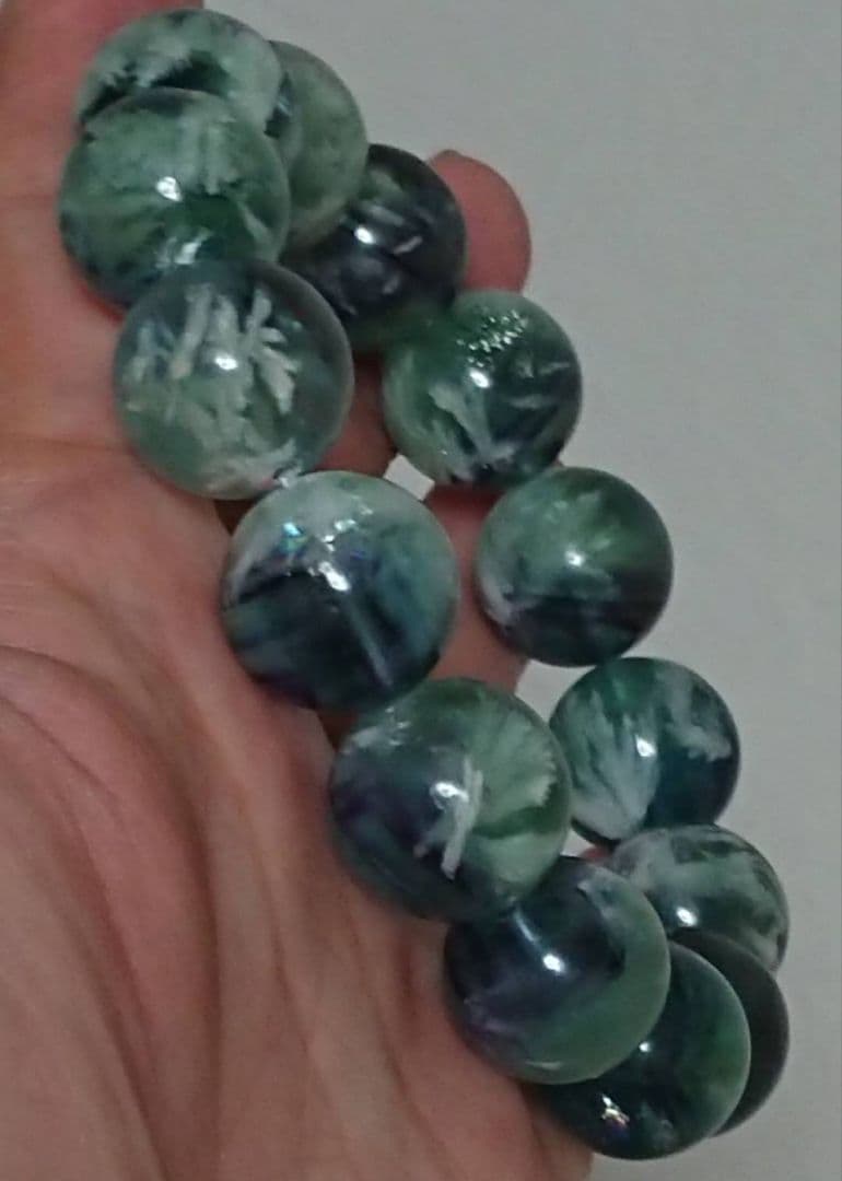 大迫力!ブルー入りエンジェルフェザーフローライト大玉15mmブレス内径約18cm