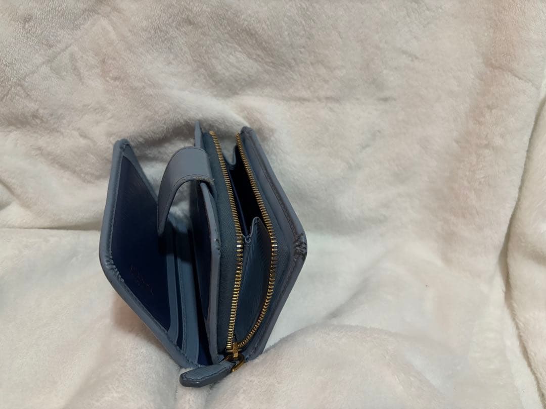 【箱・証明書付き】PRADA プラダ ライトブルー 二つ折り財布