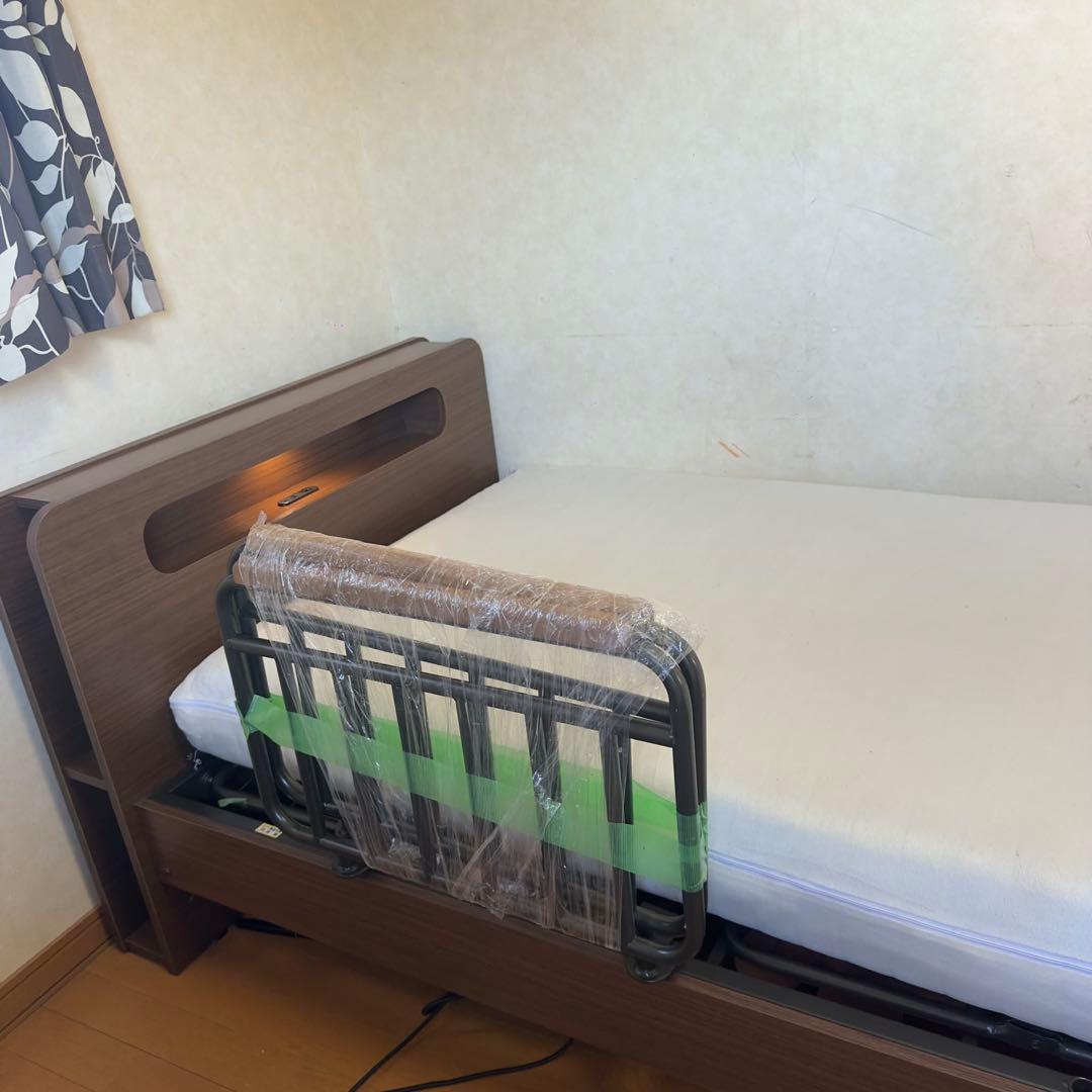 木製リクライニング介護用ベッド