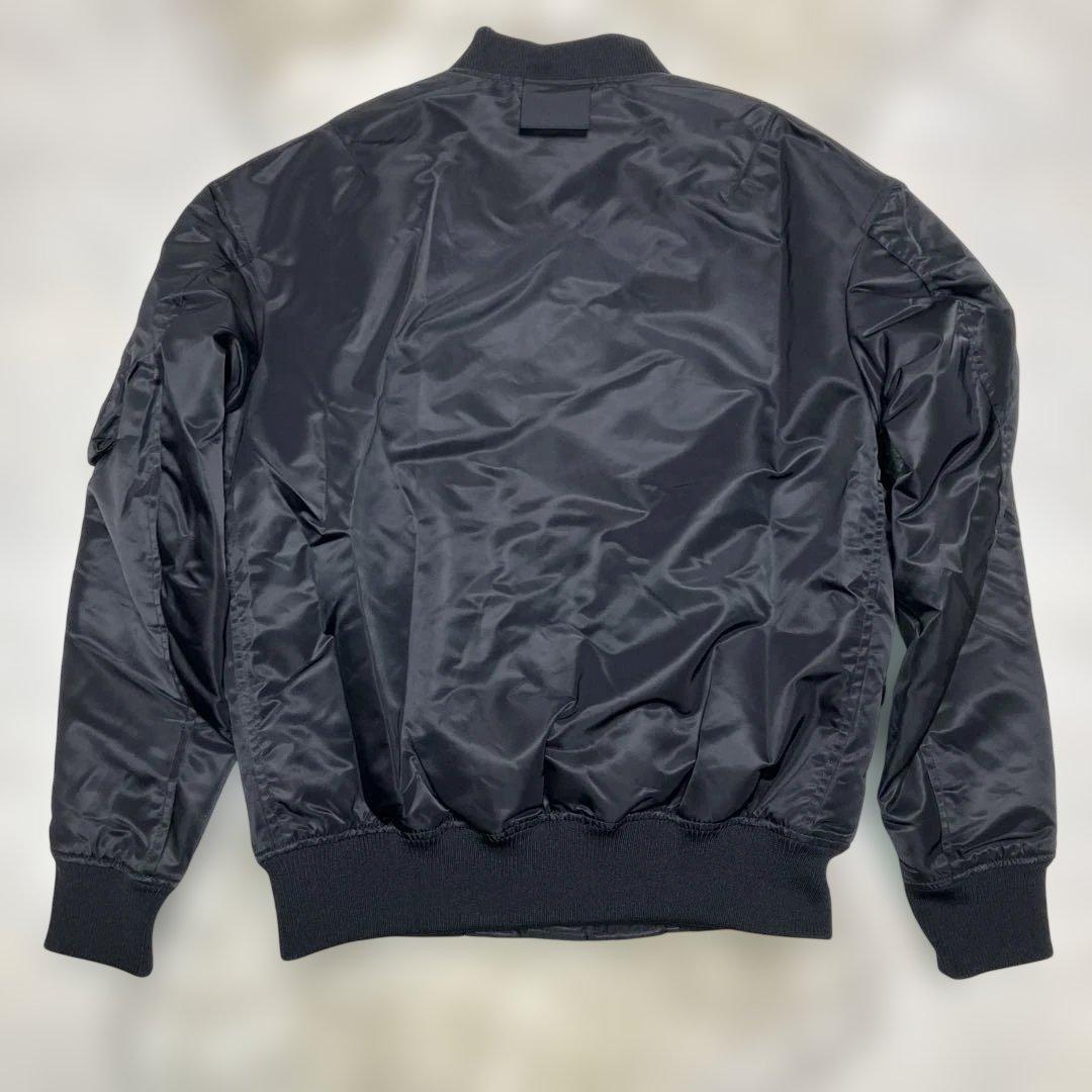 【美品】ユニクロ　UNIQLO ＋J オーバーサイズMA‐1ダウン　黒　XS