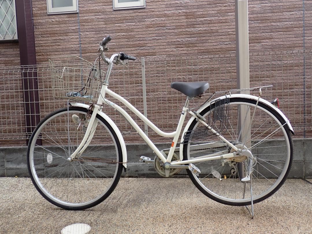 自転車　ママチャリ　ままちゃり　白色ホワイト　SHIMANO　２７インチ