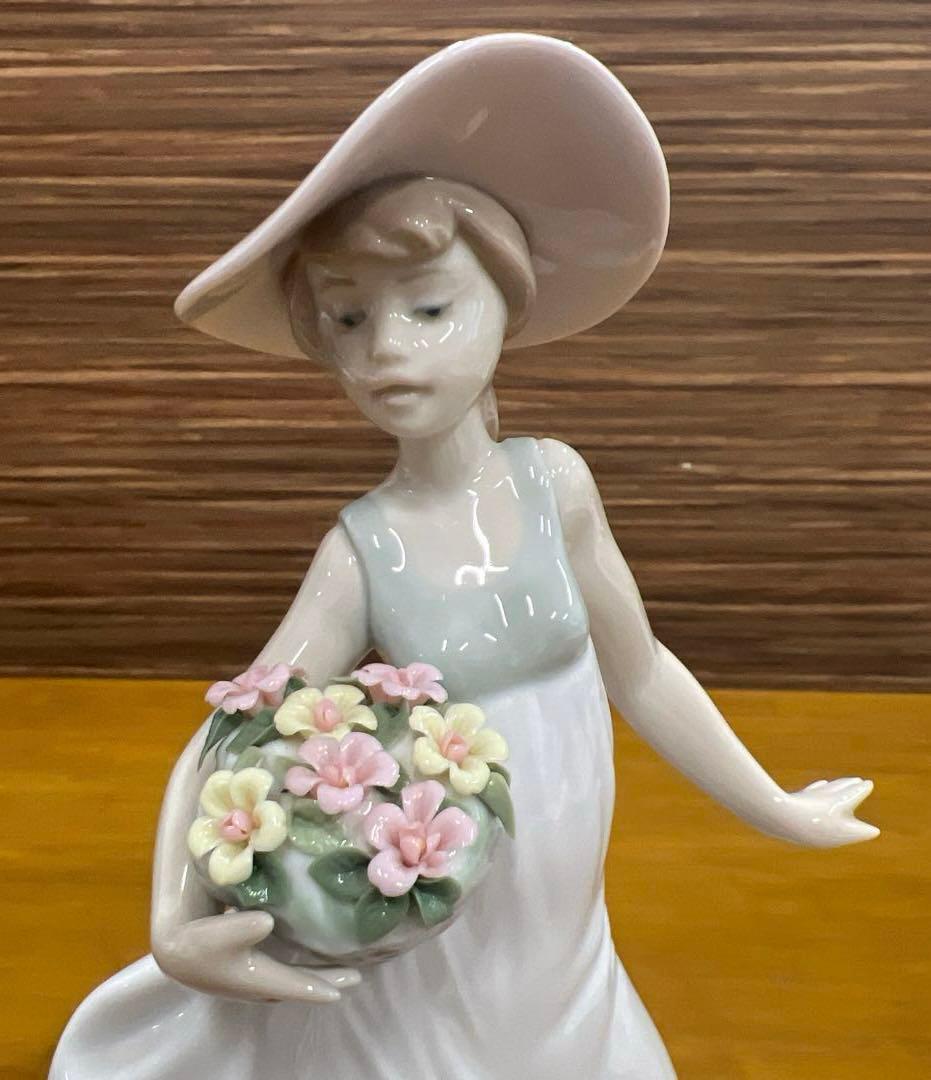 リヤドロ　LLADRO　春の花かご　#5790　フィギュリン　置物　陶磁器