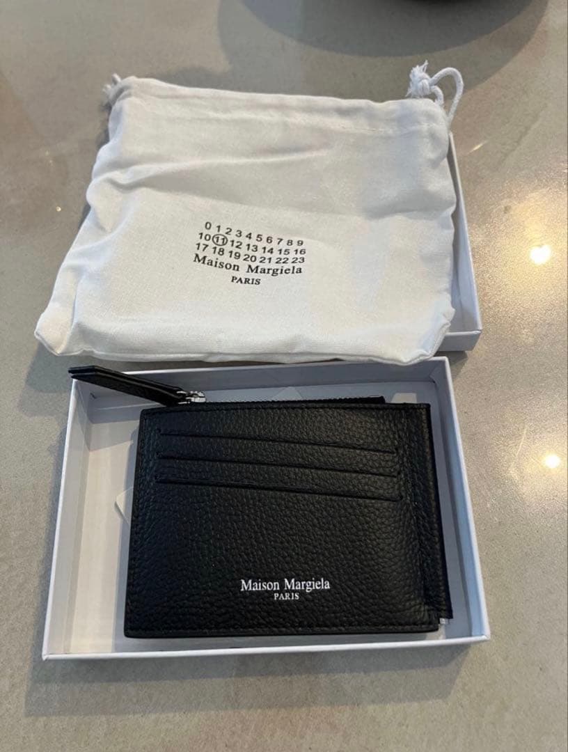 【極美品】メゾンマルジェラ フラグメントケース 4ステッチ 黒 グレインレザー