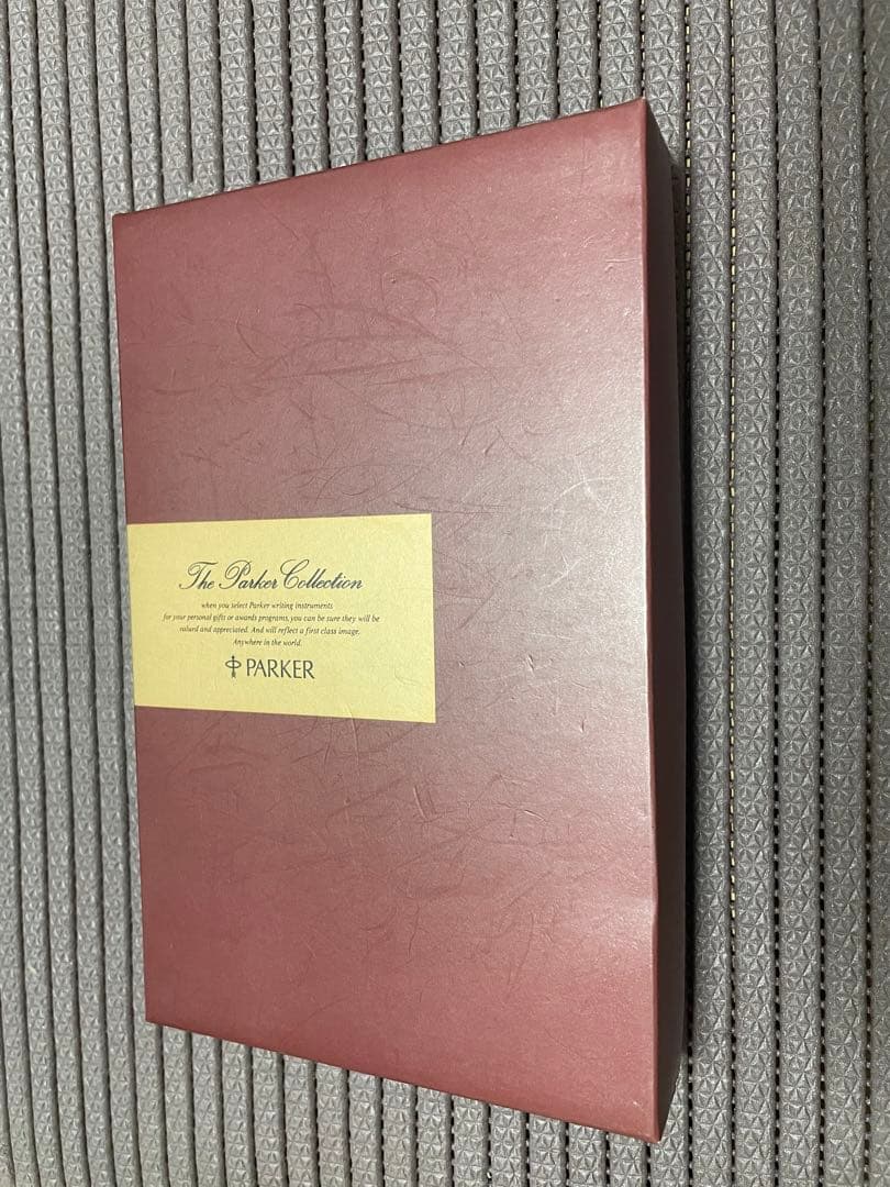 PARKERインシグニア　シルバーグレンドルジュ　ボールペン、シャープ、ケース付