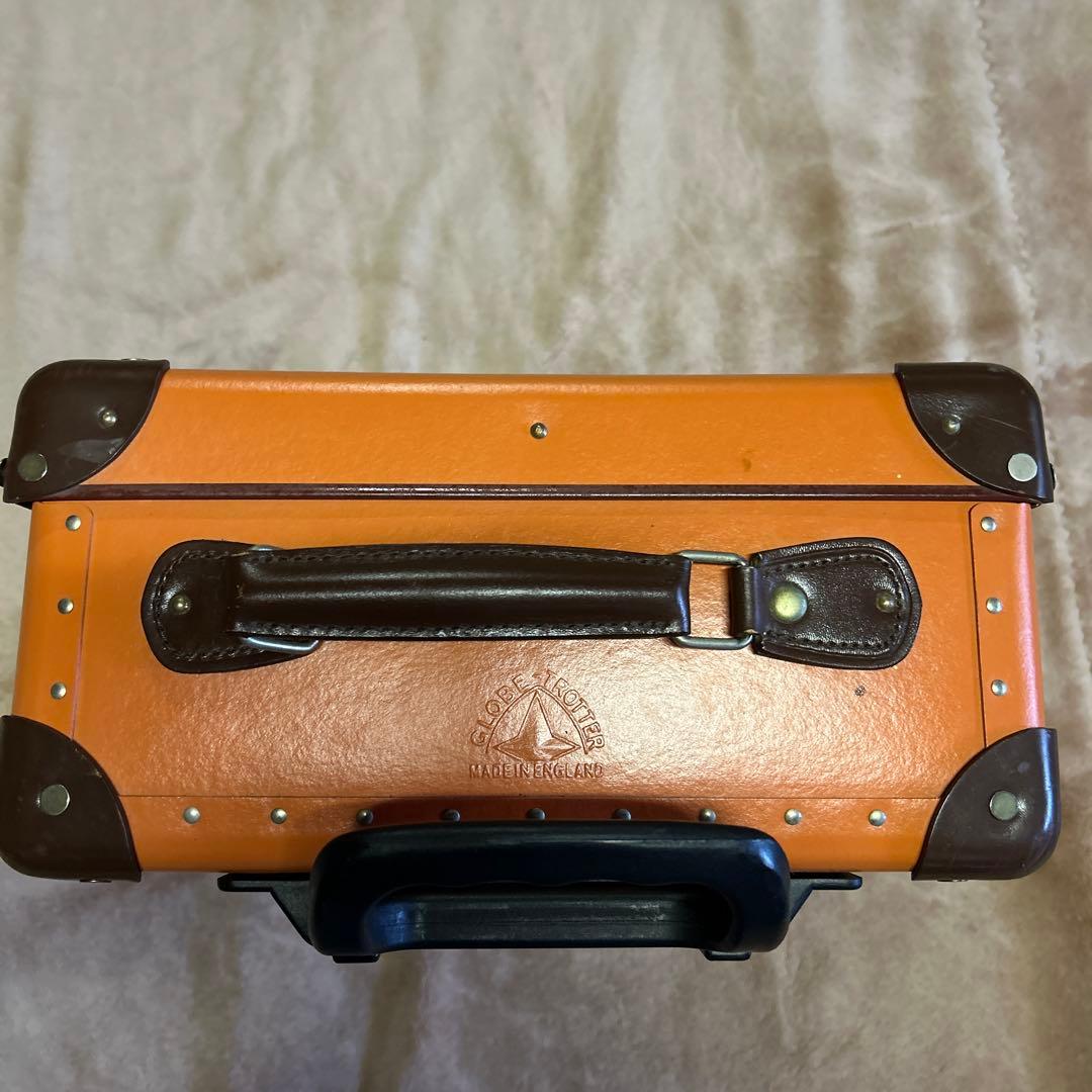 グローブトロッター　格安 キャリーケース 伸縮式ハンドル