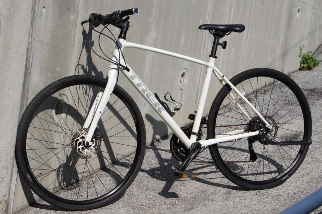 引き取り限定♪人気のTREK♪FX3♪DISC♪通勤通学やレジャーなどにどうぞ♪