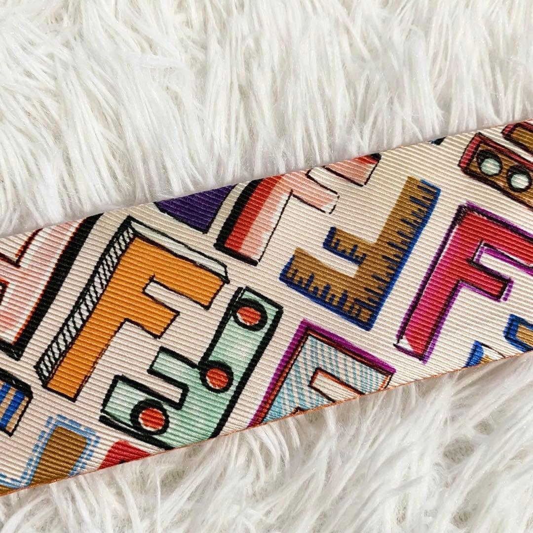 FENDI　フェンディ　ズッカ柄　FFロゴ　マルチカラー　ラッピー　スカーフ