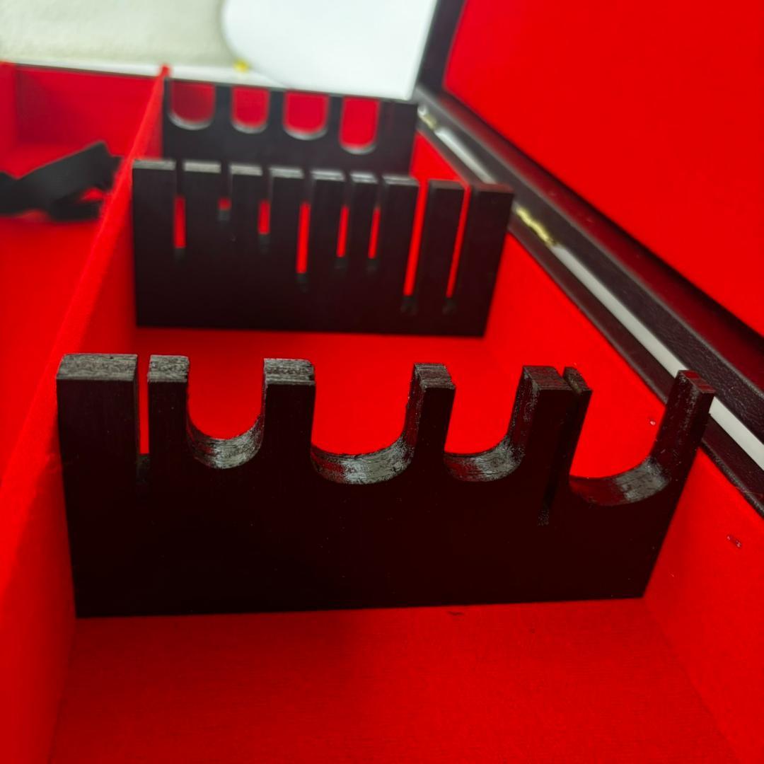 未使用　レザー張り　包丁ケース　八丁入　アタッシュケース　ダイヤルロック