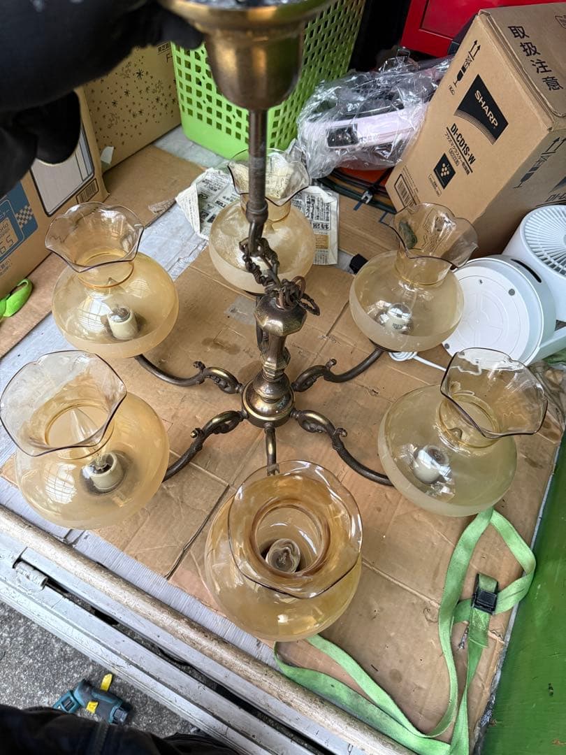 引き取り限定　イタリア製 6灯アンティークシャンデリア 直結工事用