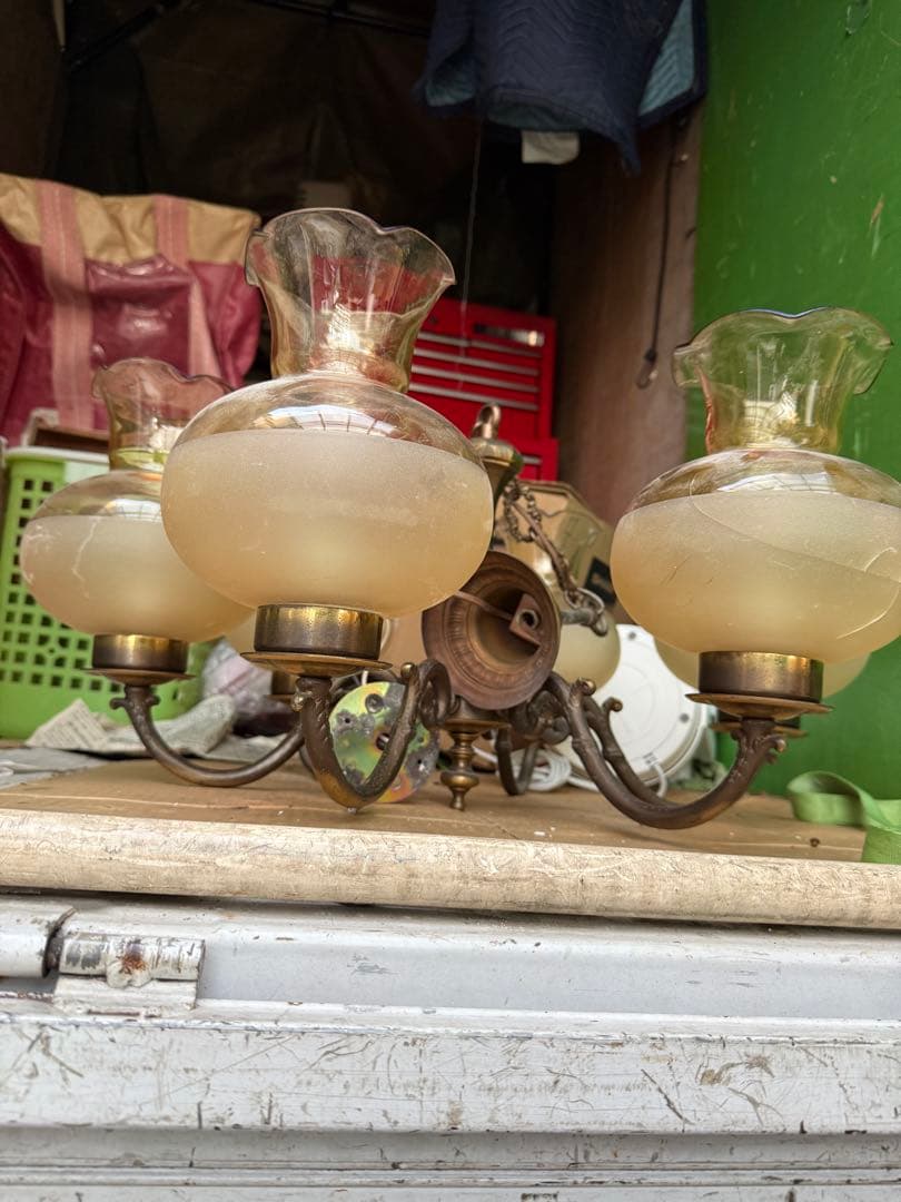 引き取り限定　イタリア製 6灯アンティークシャンデリア 直結工事用